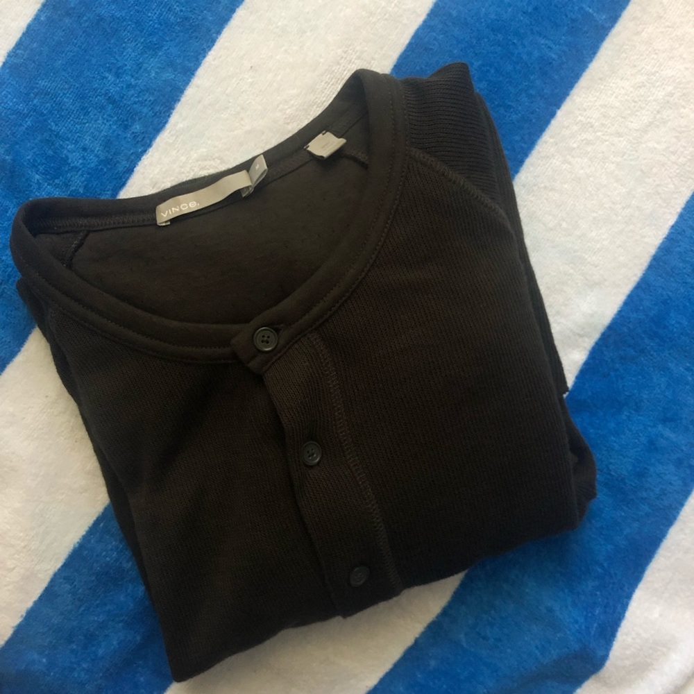 Vince Henley Men’s Long Sleeve Medium